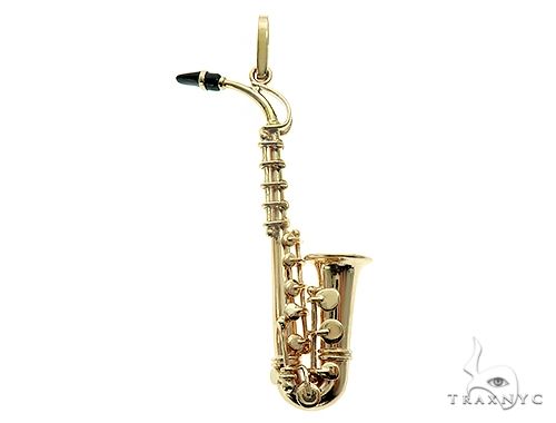 Saxophone pendant shop