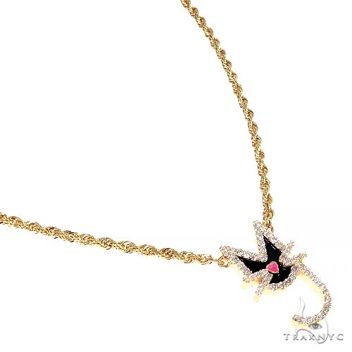 Cat eye diamond necklace by Scosha | Finematter