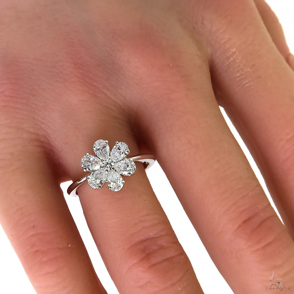 Flower Diamond Ring (Lab) 69789